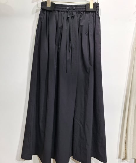 【cafune】535616 mat nylon stretch gather skirt