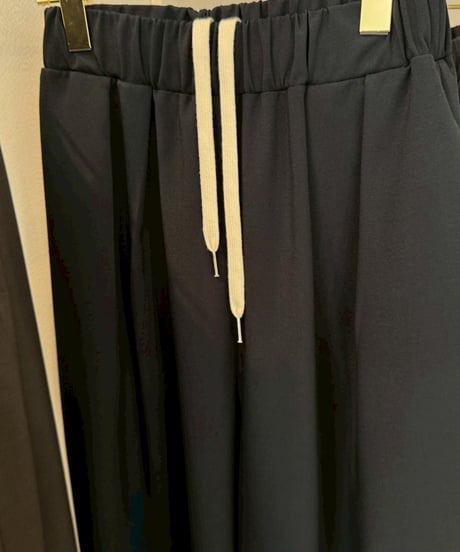 【MARGAUX VINTAGE】MG PT - 25078 テーパードパンツ