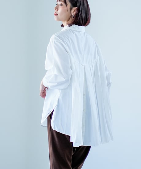 【Lallia Mu 26AW】2614691 バックプリーツシャツ