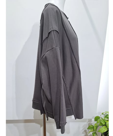 【ATELIER SIX】21256479 カットオフジャージープルオーバー