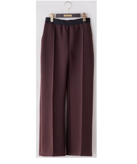 【Lallia Mu 26AW】  2613764スムースポンチフレアパンツ