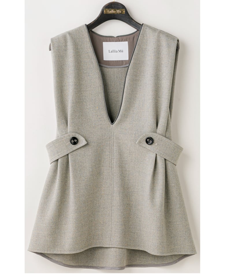 Lallia Mu 25AW】2514610 Vカットストレッチベスト | selectsh