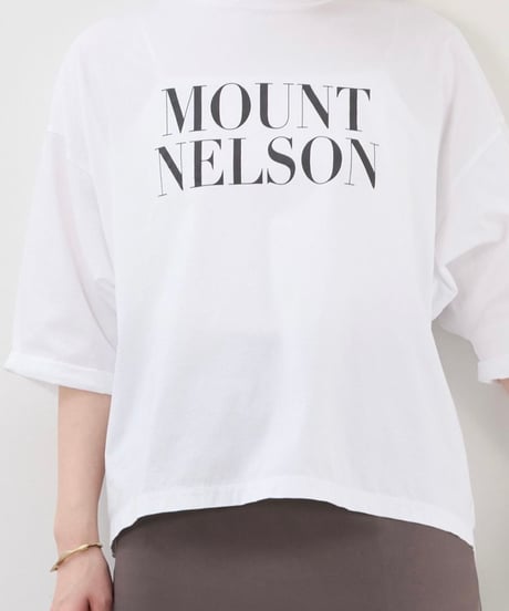 【MICA&DEAL】0125309216 "MOUNT NELSON"ロゴ5分袖T-shirt
