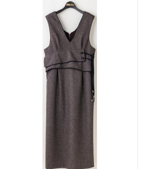 【Lallia Mu 26AW】2614383 ペプラムウエストワンピース