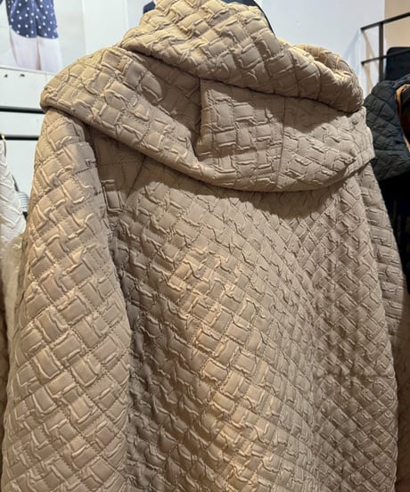 3【Lallia Mu 26AW】2613161　エンボスキルティングジャケットコート