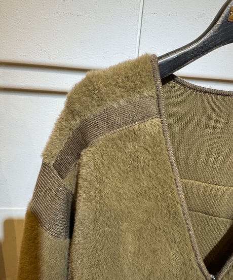 【Lallia Mu 26AW】2614438 バイカラーシャギーニットブルゾン
