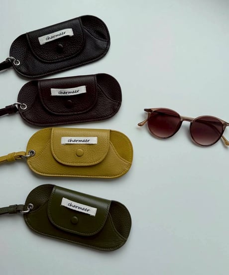 【charmaer 26AW】276883　レザーグラスケース