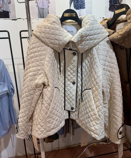 3【Lallia Mu 26AW】2613161　エンボスキルティングジャケットコート