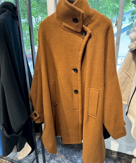 【Lallia Mu 25AW】2514141 スタンドカラーフレアコート