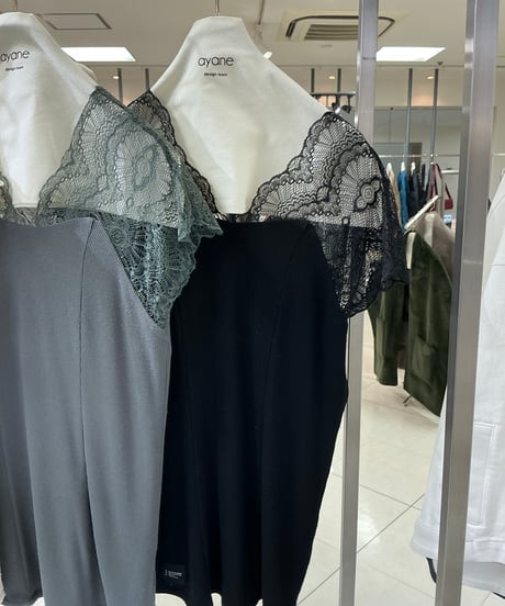【ayane 26AW】早期ご予約送料無料！ 856745 ショルダーレースタンク