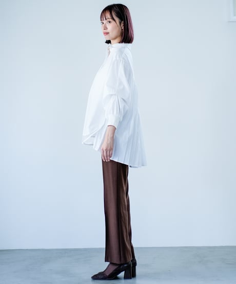 【Lallia Mu 26AW】2614691 バックプリーツシャツ