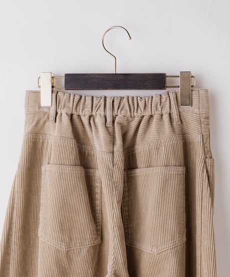 【Lallia Mu 26AW】  2613761 コーデュロイカーブパンツ