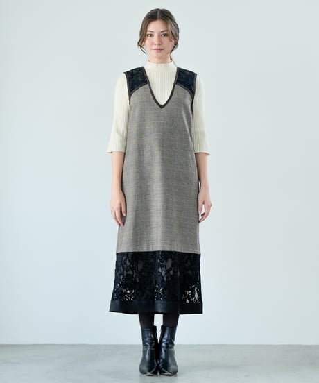 【Lallia Mu 26AW】2614382 ベロアレースドッキングドレス