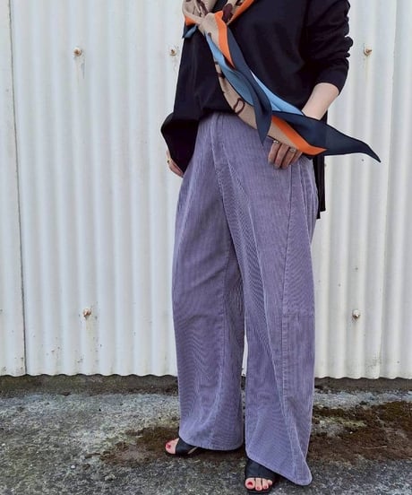【Lallia Mu 26AW】2613950  トライアングルススカーフ