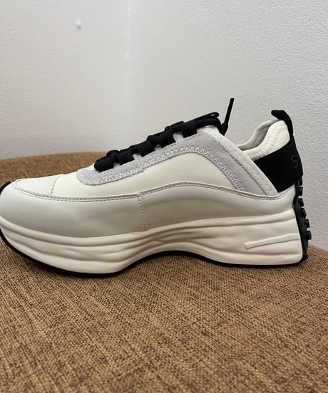 【SEEK（シーク）】BS568500レースアップ厚底スニーカー