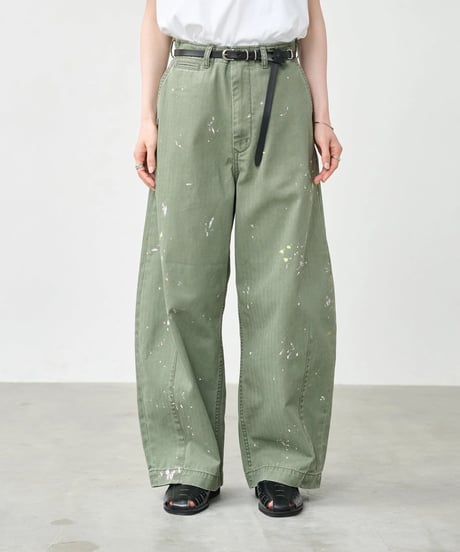 【KHA:KI】 MIL26HPT3251 (BEIGE) PAINT OVAL WIDE TROUSERS