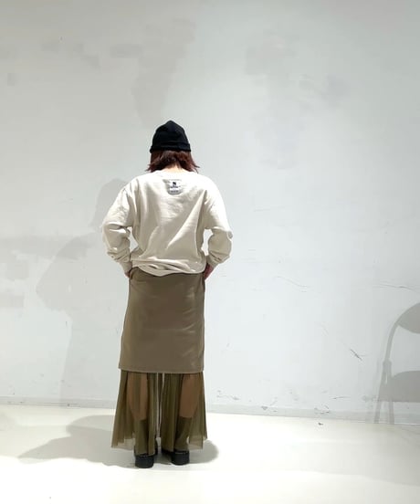 【sfide】 1262019 “HOLA”ロゴとフォトスウェット