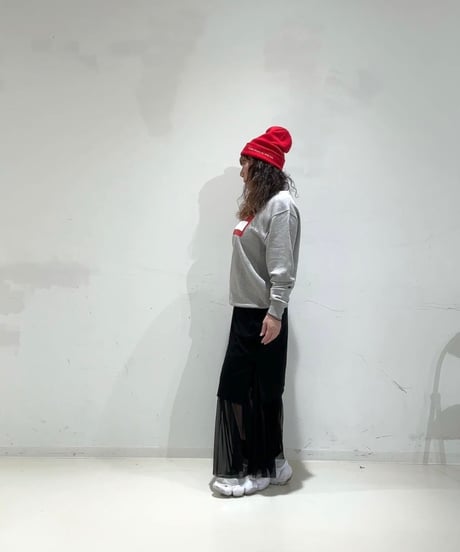 【sfide】 1262016 "HELLO, I AM"のロゴスウェット
