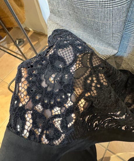 【Lallia Mu 26AW】2614382 ベロアレースドッキングドレス