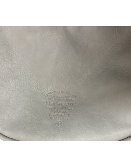 【ayane】  816345　エコレザーボディバック