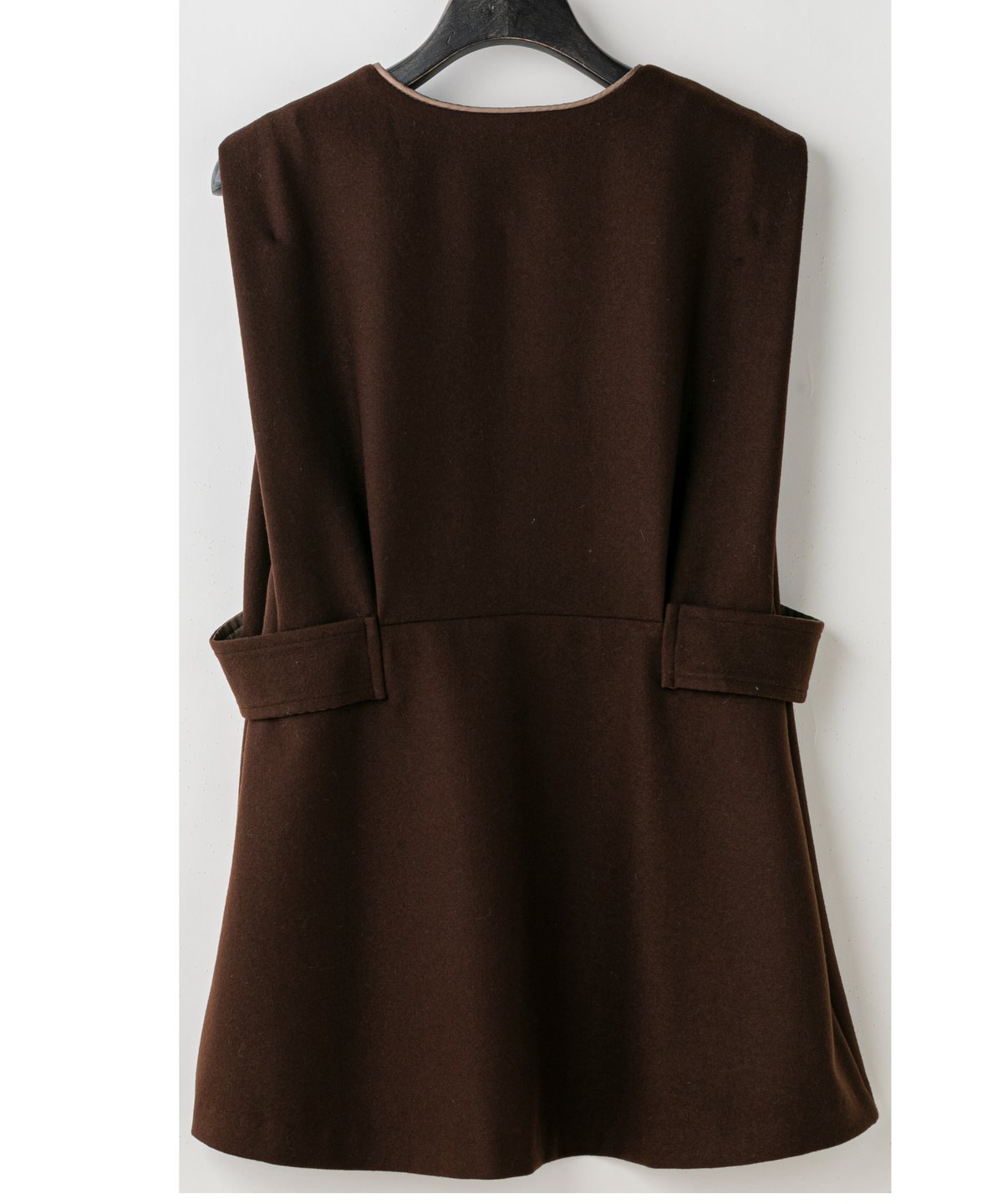 Lallia Mu 25AW】2514610 Vカットストレッチベスト | selectsh