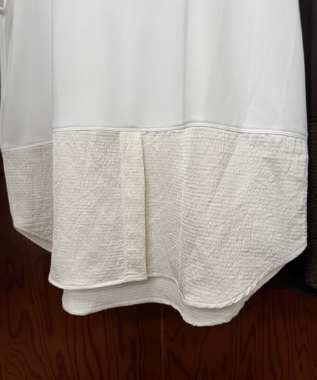 【LE MÉLANGE 26AW】8641009 フレンチスリーブ裾切替インナー