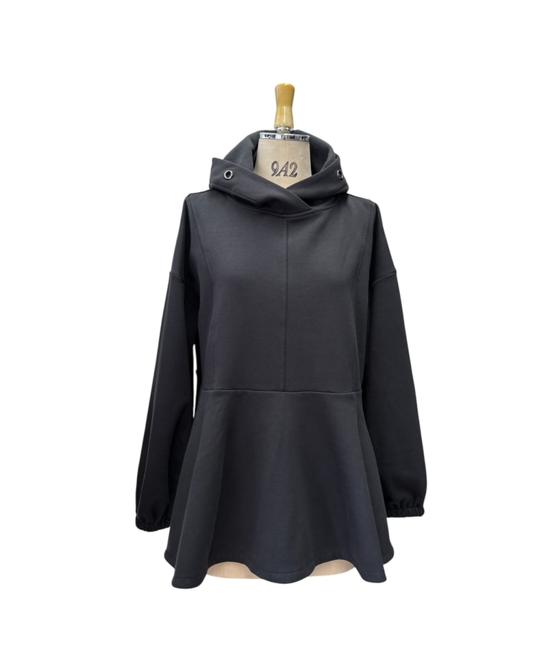 最終価格です　新品タグ付【ayane】 高機能生地デザインパーカー　グレージュ 楽天市場】ayane アヤン ayane 新作 2024年春 ダンボールジップアップ