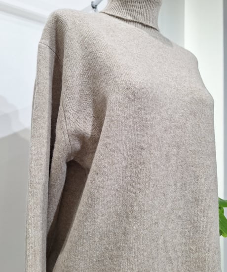【ATELIER SIX】11256523 ヤクカシミヤレイヤーネックプルオーバー