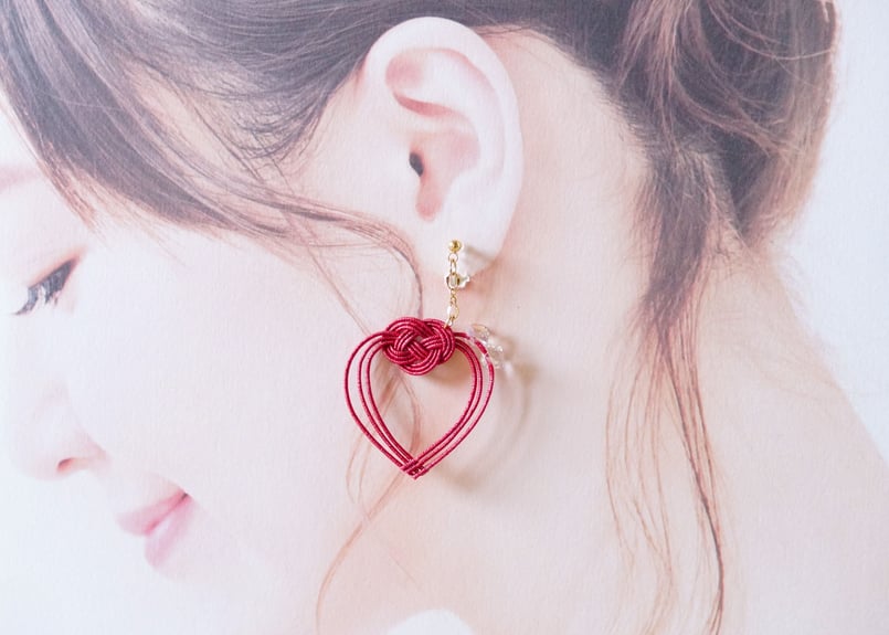 ハンドメイド♡w_heart♡耳飾り イヤリング ピアス ピンク（ピアスの  
