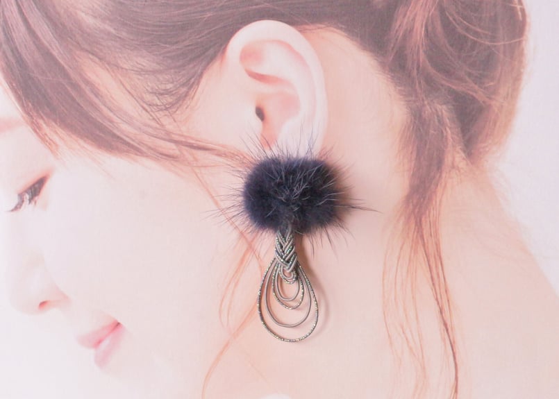 ミンクファーのふわもこ水引ピアス | Bloom beauty bar