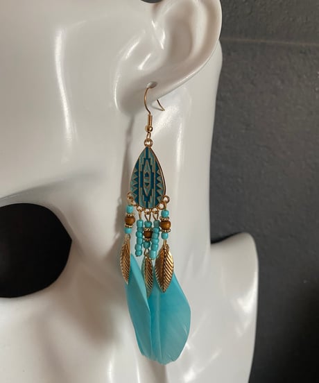 ピアス【ロング フェザー ブルー系】金具交換可能 イヤリング ネイティブアメリカン オリエンタル  アクセサリー  雑貨 プレゼント インテリア
