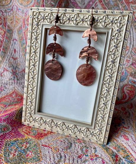 ピアス【 月の満ち欠け 】金具交換可能 イヤリング オリエタル アクセサリー イヤリング 雑貨 かわいい プレゼント インテリア