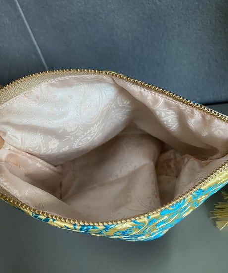 ポーチ【 イエロー × ブルー 】 タッセル : ゴールド　日本製  ハンドメイド オリエンタル 化粧ポーチ 雑貨 インテリア   プレゼント【送料無料】