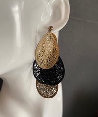 イヤリング【 ゴールド × ブラック】金具交換可 ピアス ロングタイプ 軽い  オリエンタルデザイン  プレゼント 海外製  雑貨 インテリア