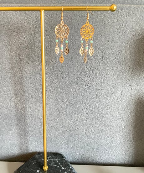 ピアス【 ゴールド × 3連 】金具交換可能 イヤリング  アクセサリー オリエタル ボヘミアン 雑貨 かわいい プレゼント
