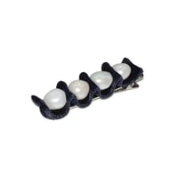 Pearl velvet clip