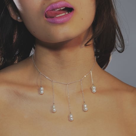 snowman pearl drape necklace