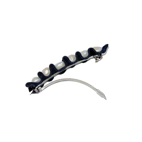 Pearl velvet barrette