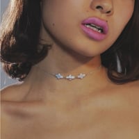 TRI-CROSS pearl necklace
