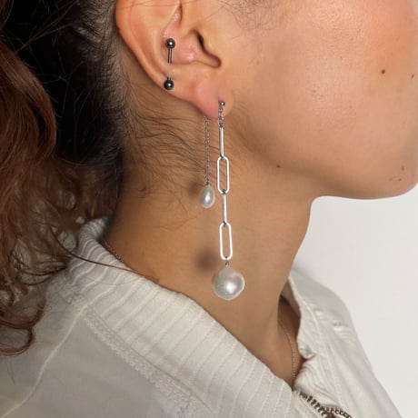 Chain Pearl Earrings