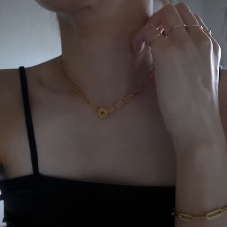 Flower Chain Choker