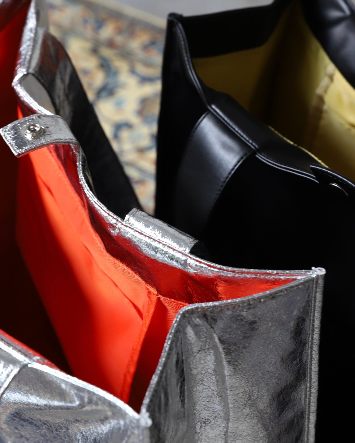 AMBERGLEAM BIG Leather Tote Bag | MAROON