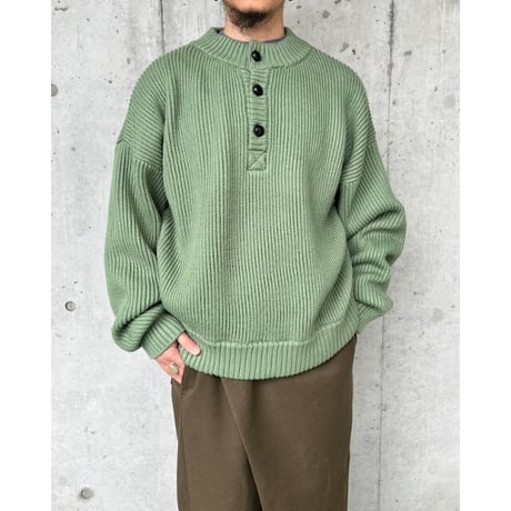 AMBERGLEAM Warm Henry Sweater
