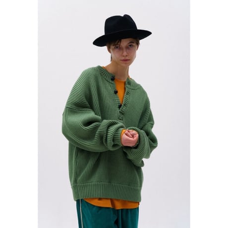 AMBERGLEAM Warm Henry Sweater