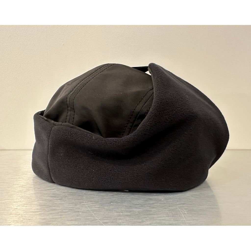 COMME des GARÇONS ブラックフラップキャップ COMME des GARCONS HOMME EAR CUFF CAP（Black） | M