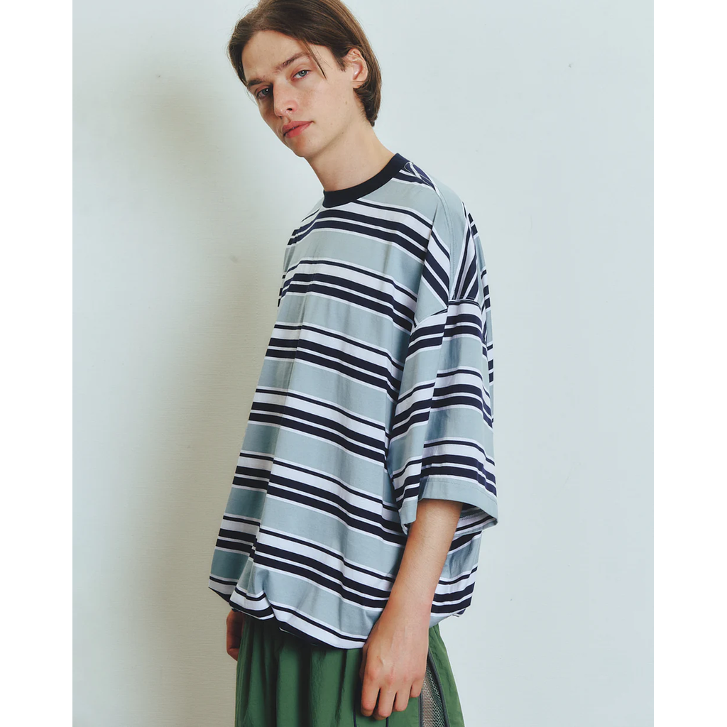 is-ness BALLOON BORDER T-SHIRT | MAROON