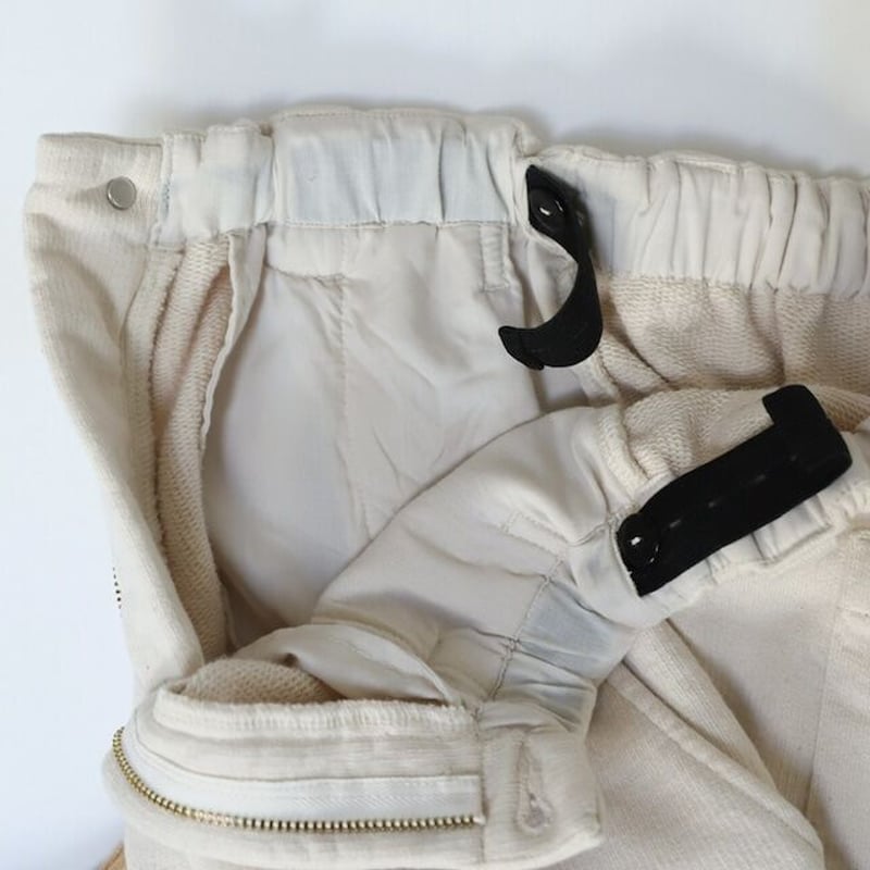 AMBREGLEAM Tiedye Pile Pants | MAROON