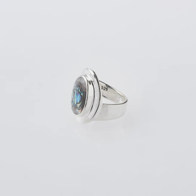 XOLO JEWELRY Amulet Ring with Abalone Shell | M