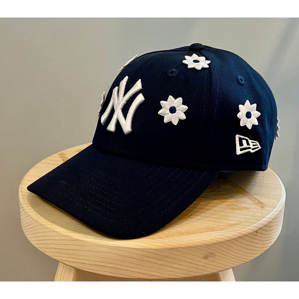 NICK GEAR 3D FLOWER CAP9forty ヤンキース　ブラウン NICK GEAR 3D FLOWER CAP9forty ヤンキース ブラウン - メルカリ