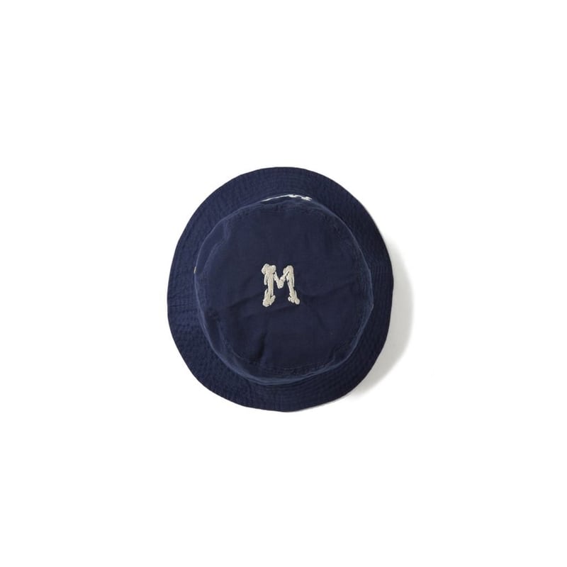 MASSES HAT SHIELD | MAROON